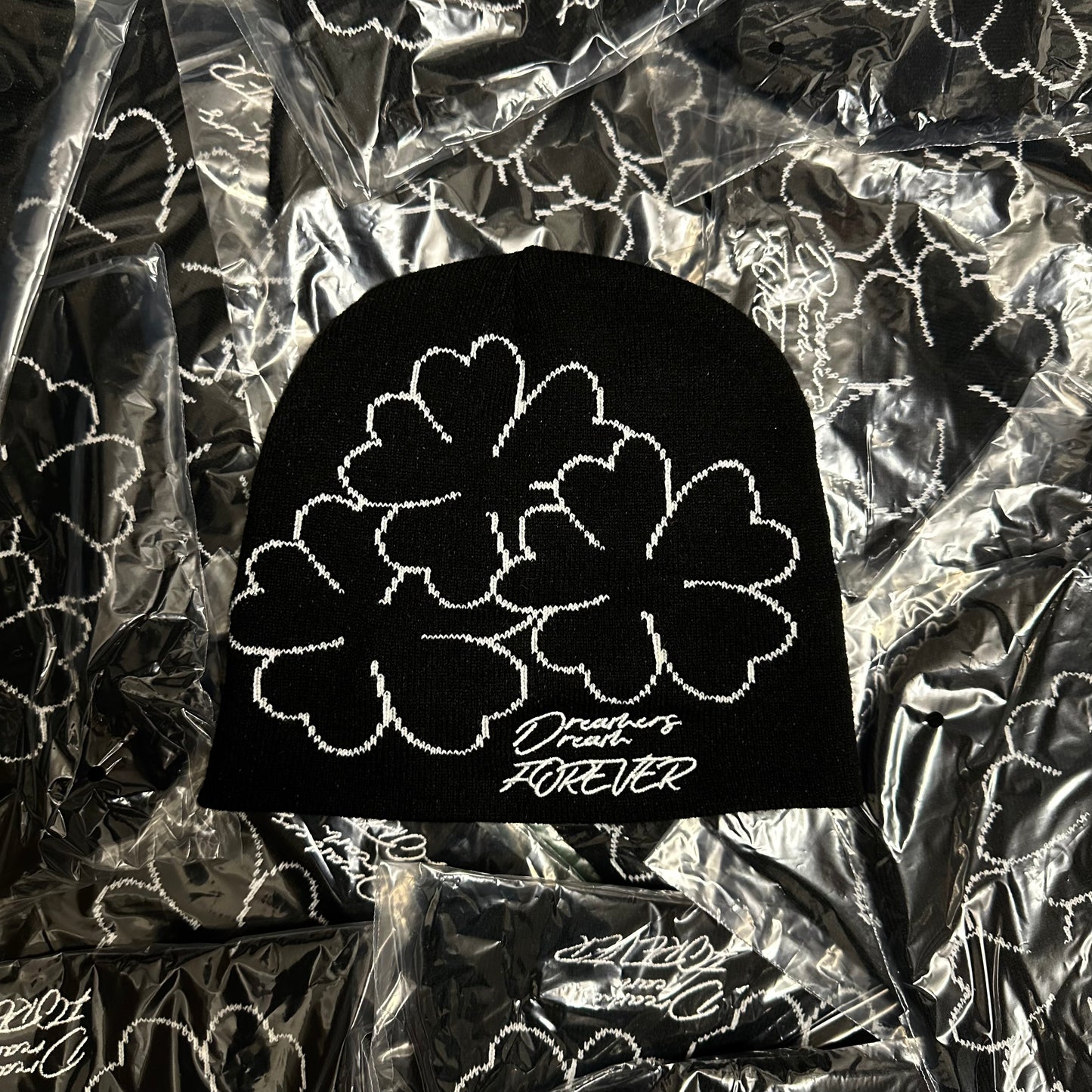 Five Leafs Clover Beanie Black White